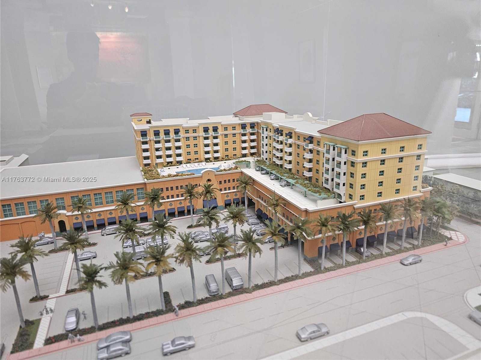 Small Image of 50 MENORES AVE #828, Coral Gables Number 4