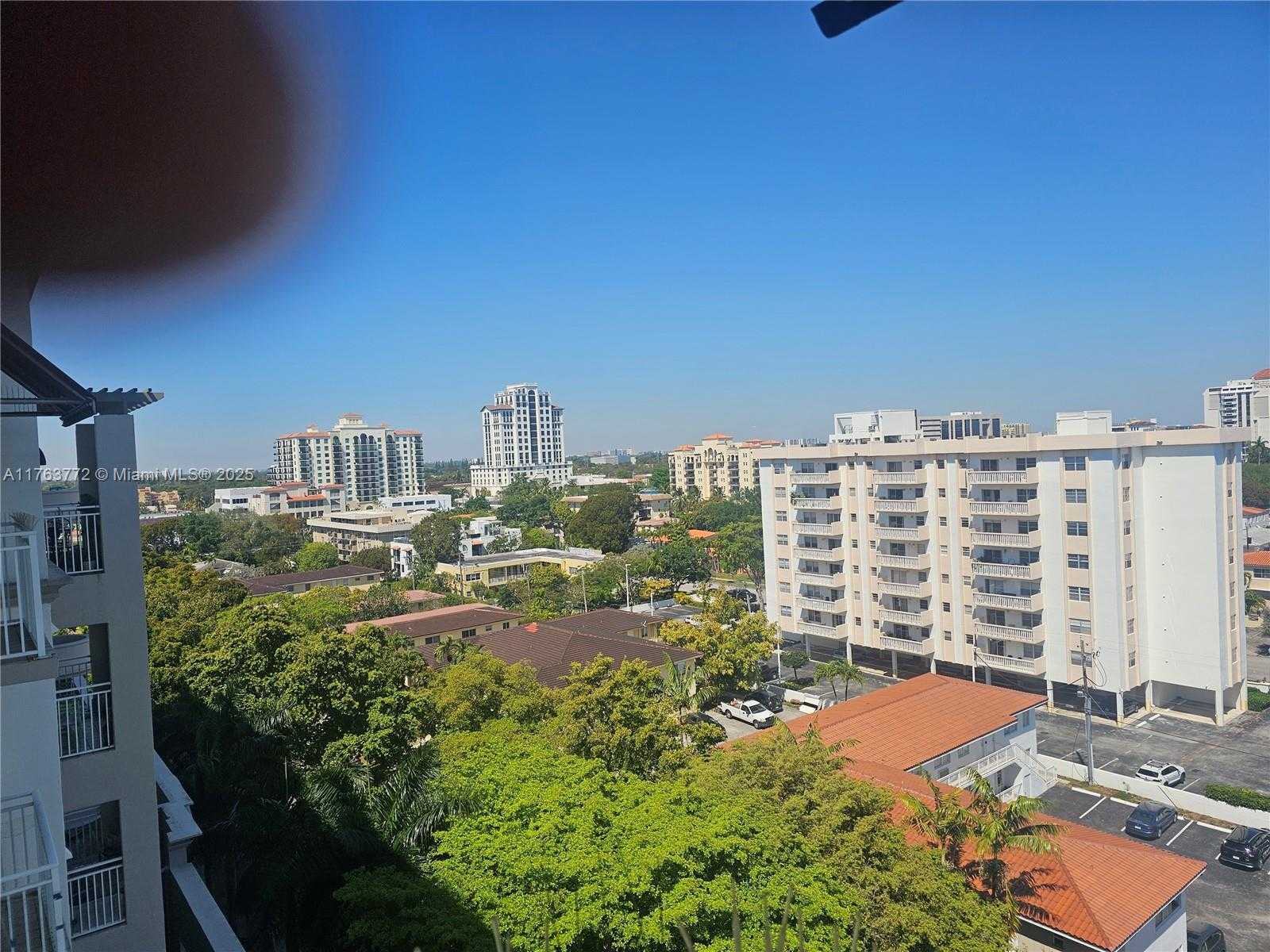 Small Image of 50 MENORES AVE #828, Coral Gables Number 8