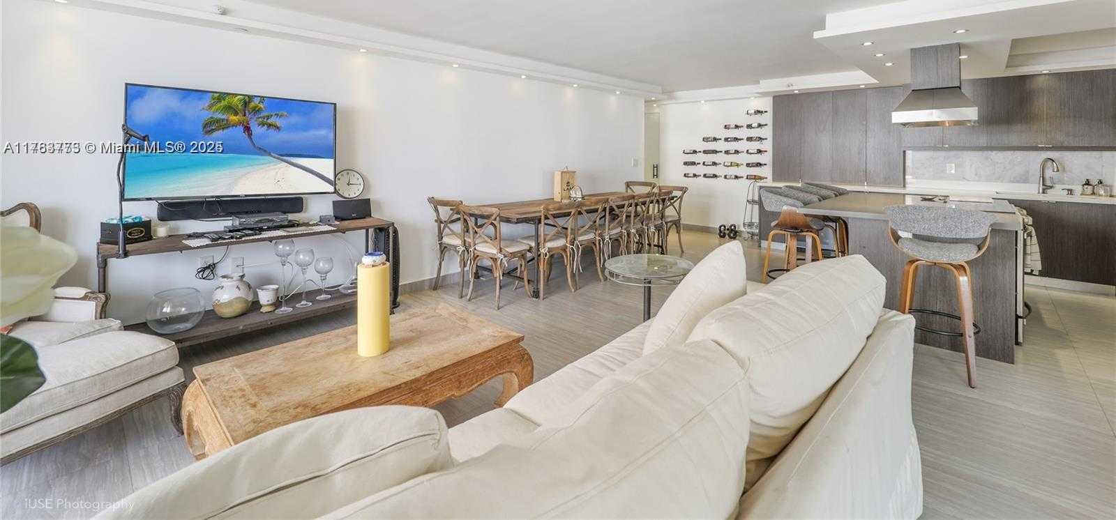 Small Image of 1621 COLLINS AVE #801, Miami Beach Number 5