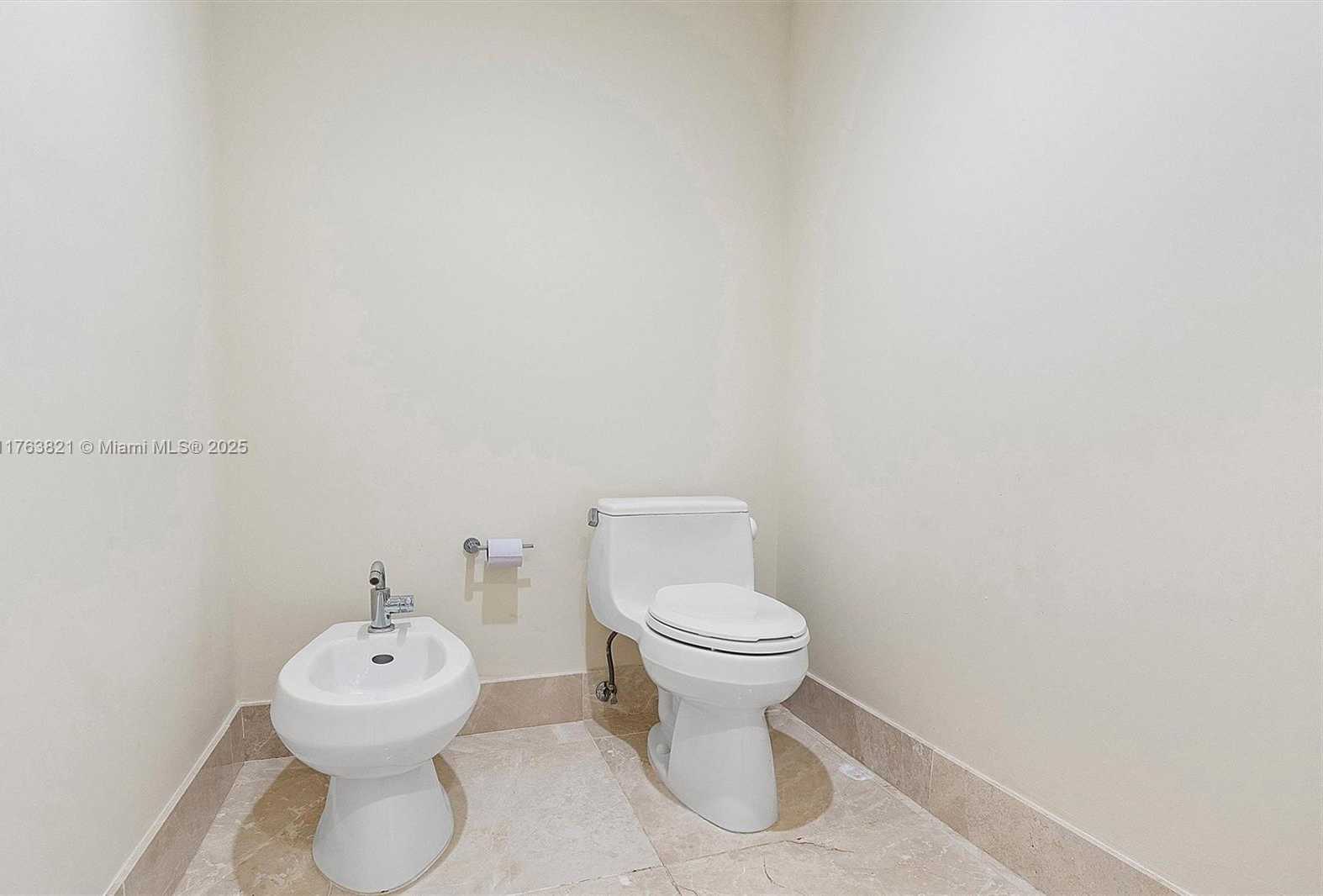 Small Image of 17001 COLLINS AVE #1006, Sunny Isles Beach Number 23