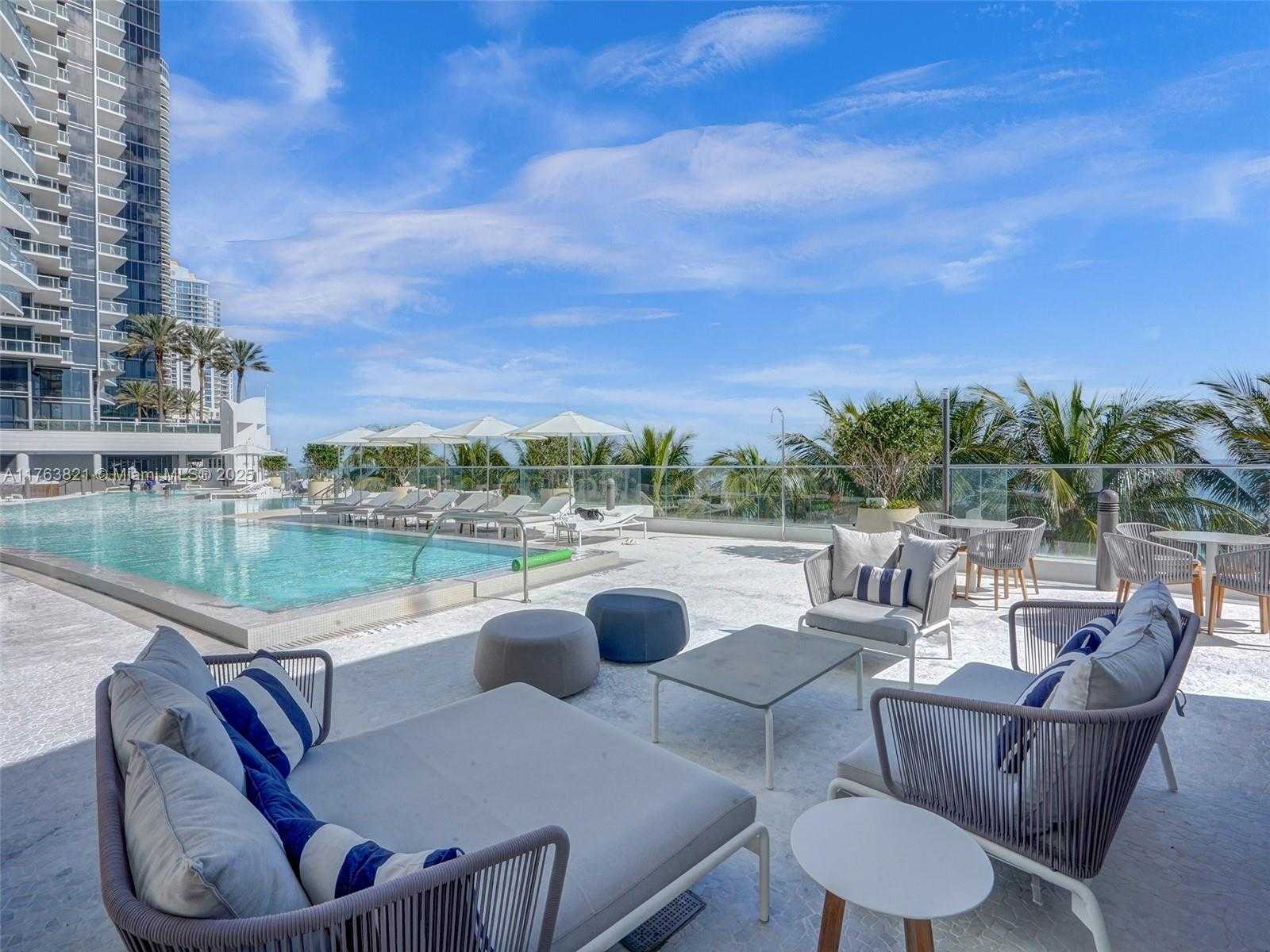 Small Image of 17001 COLLINS AVE #1006, Sunny Isles Beach Number 36