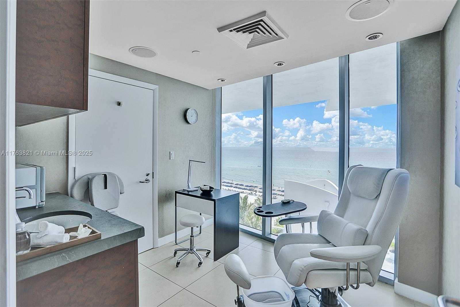 Small Image of 17001 COLLINS AVE #1006, Sunny Isles Beach Number 44
