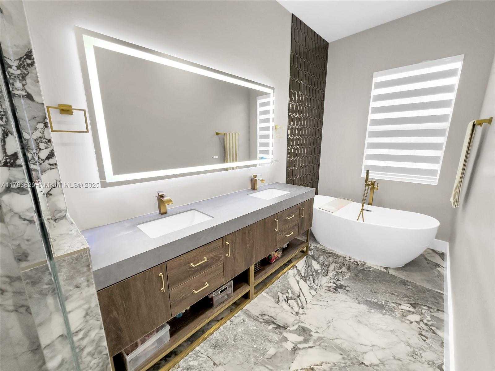 Small Image of 3907 NORTH EAST 170TH ST #3907, North Miami Beach Number 15