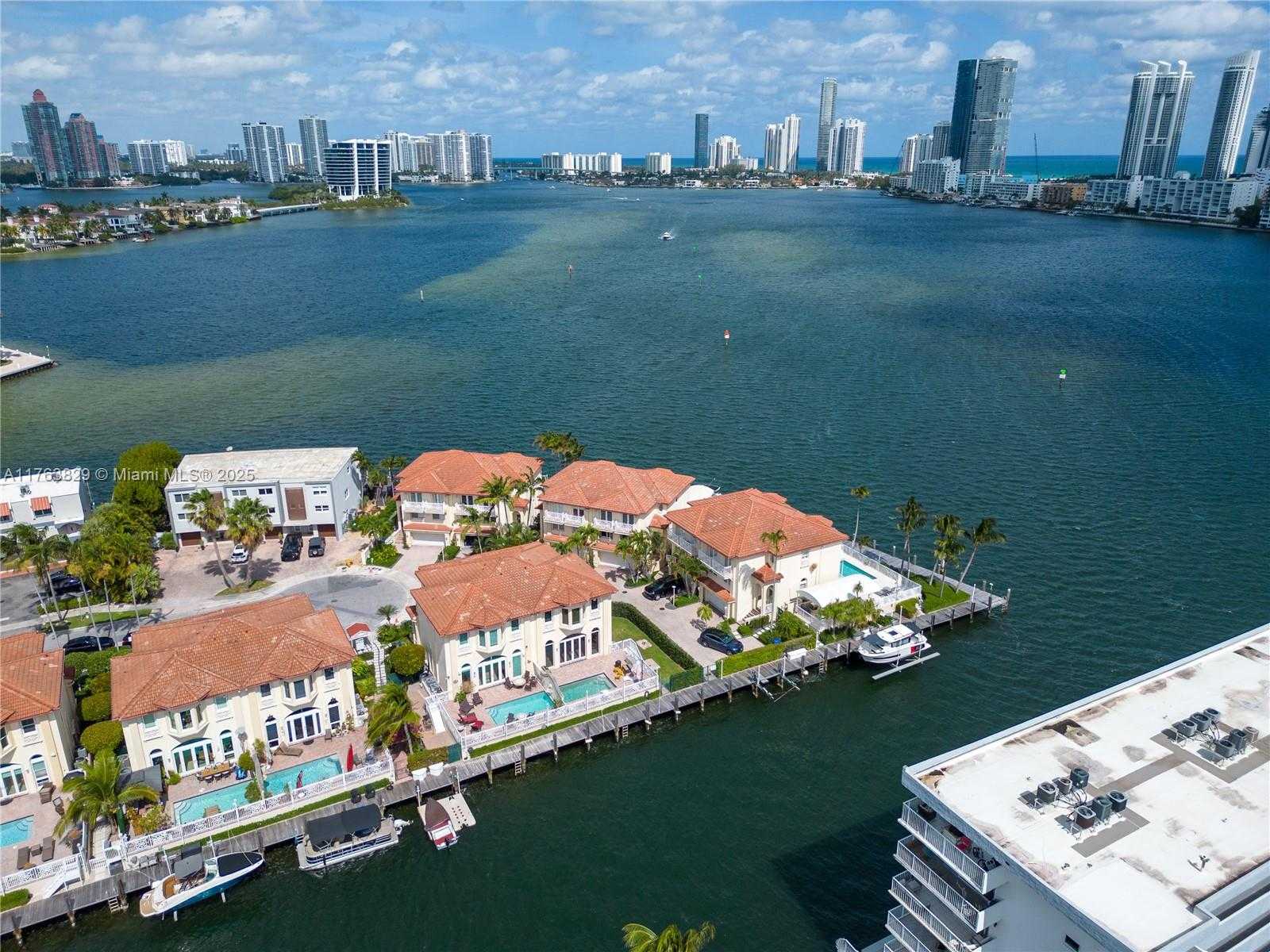 Small Image of 3907 NORTH EAST 170TH ST #3907, North Miami Beach Number 2