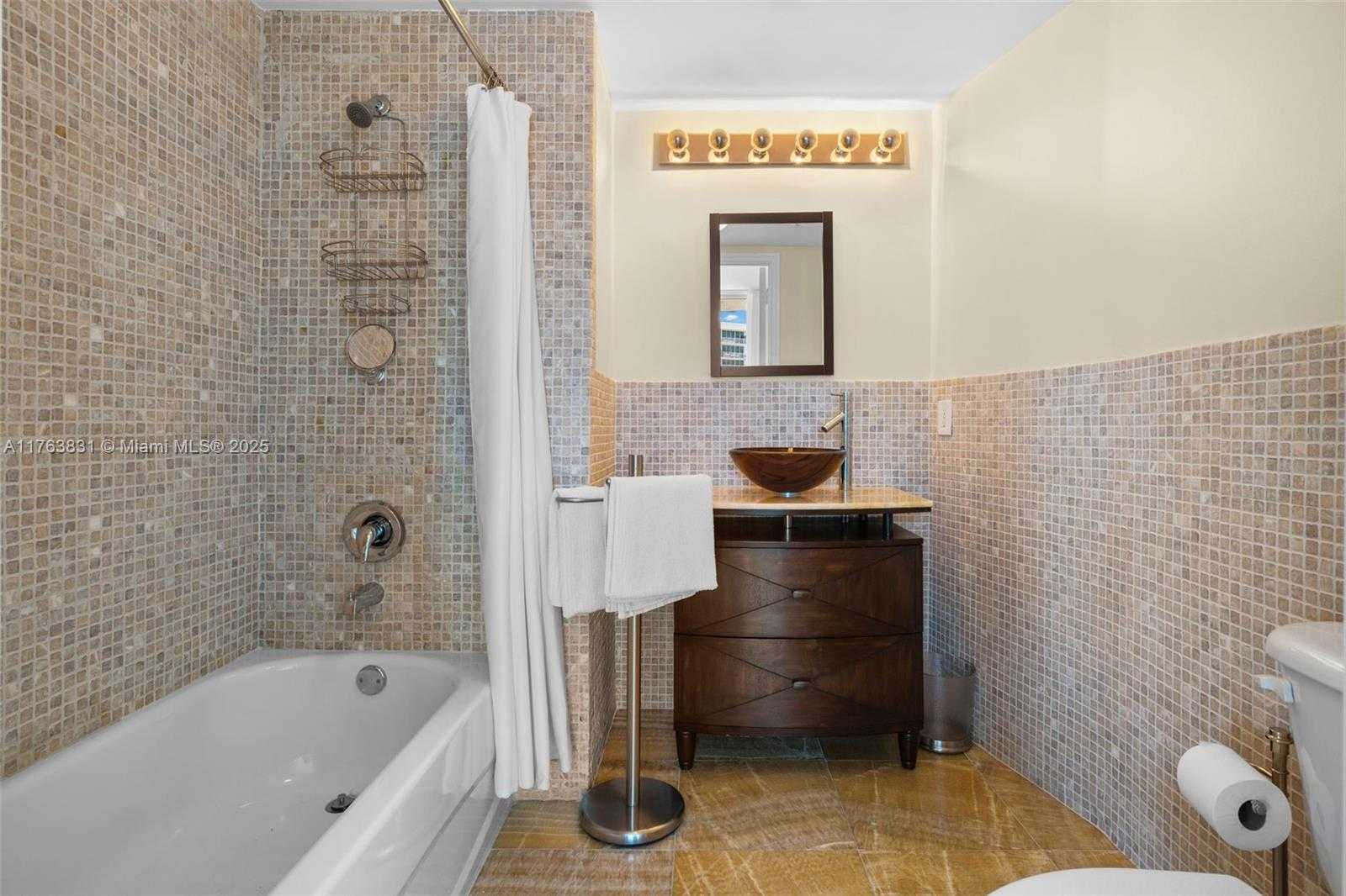 Small Image of 1881 79TH ST CSWY #1906, North Bay Village Number 25