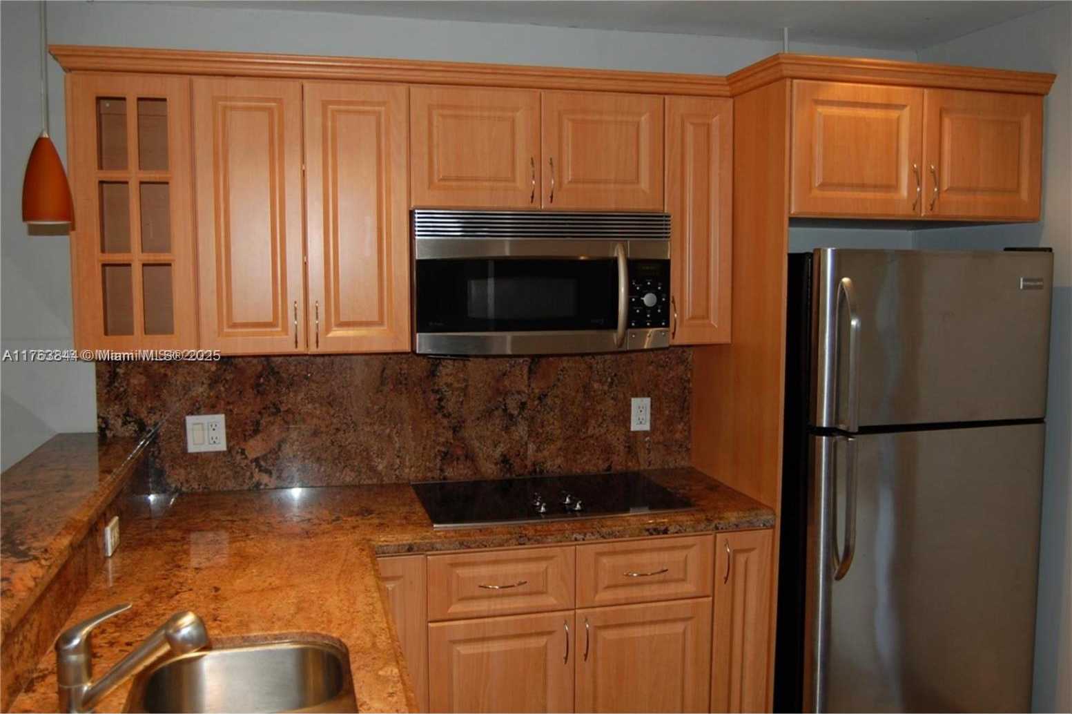 Small Image of 3301 NORTH COUNTRY CLUB DR #110, Aventura Number 11