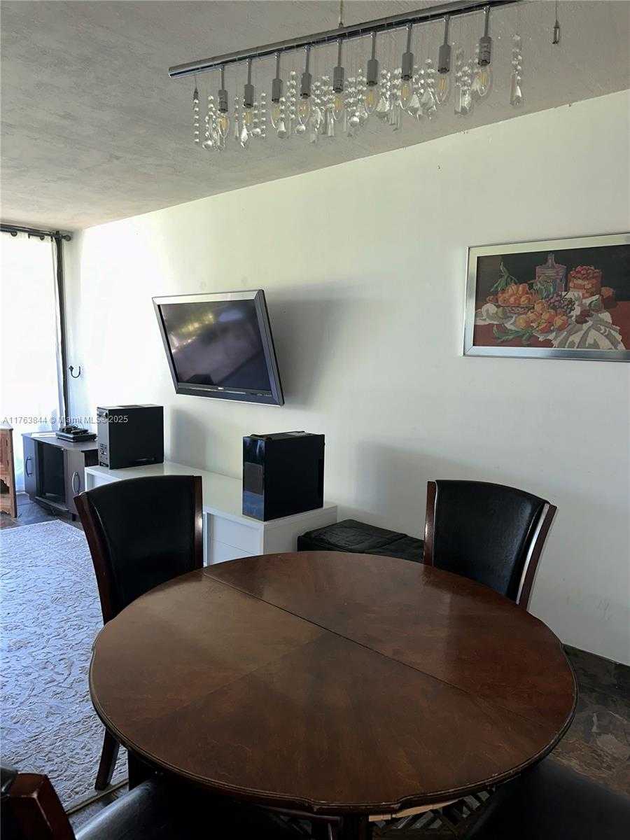 Small Image of 3301 NORTH COUNTRY CLUB DR #110, Aventura Number 8