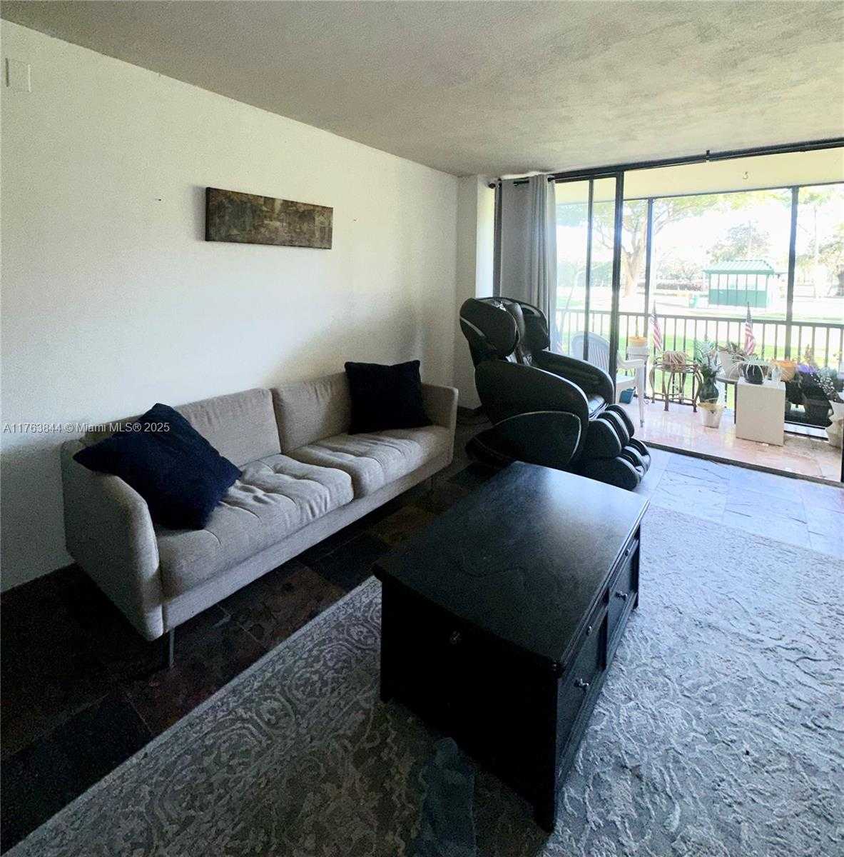 Small Image of 3301 NORTH COUNTRY CLUB DR #110, Aventura Number 9