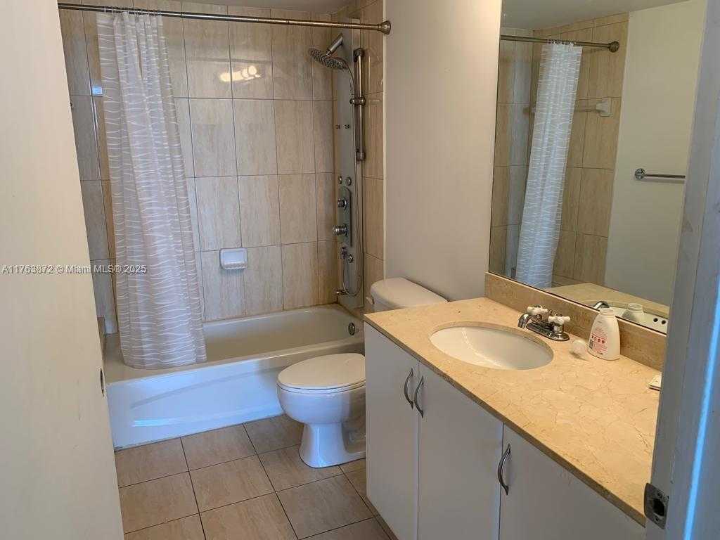 Small Image of 1750 NORTH BAYSHORE DR #2215, Miami Number 10