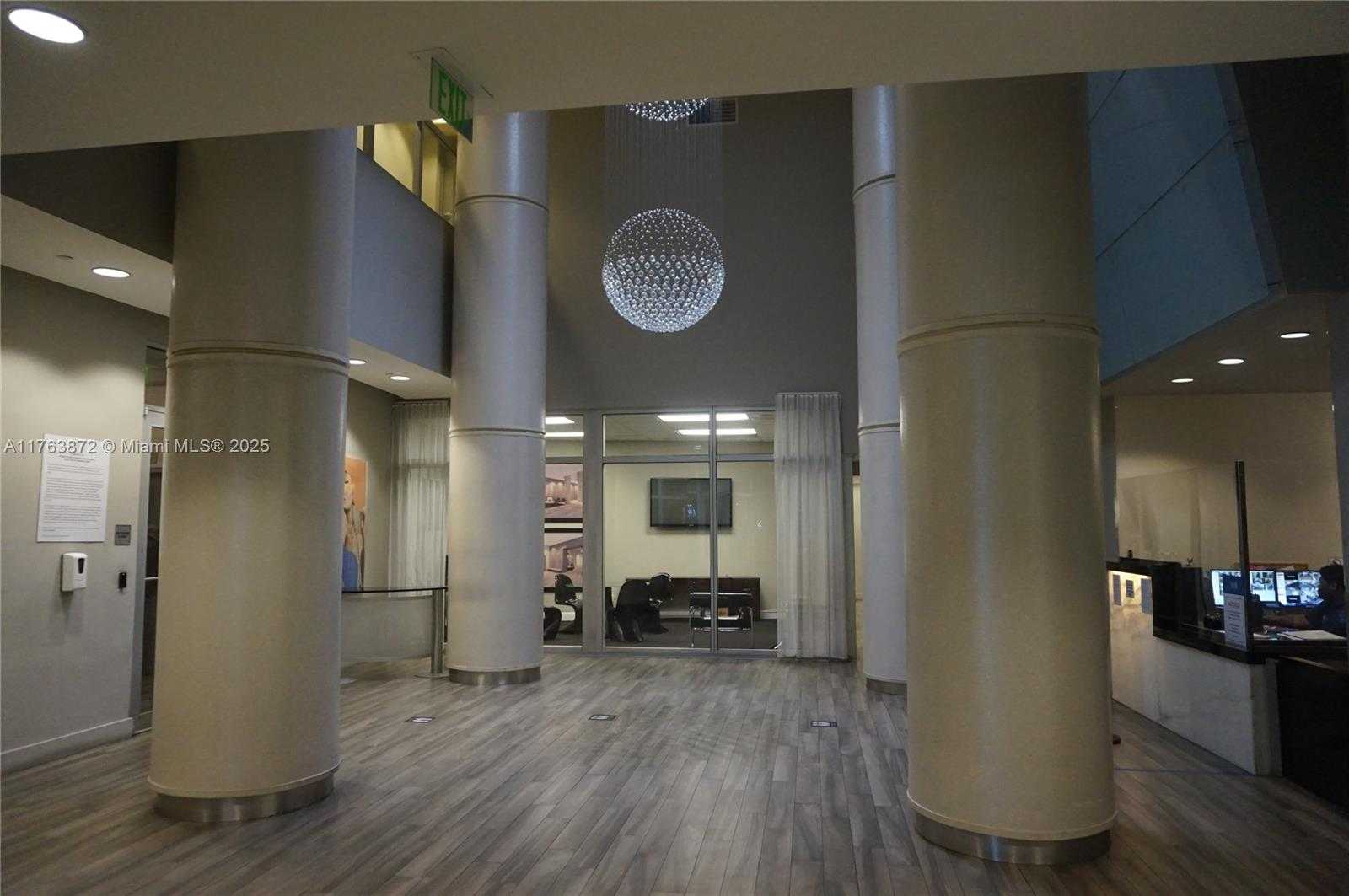 Small Image of 1750 NORTH BAYSHORE DR #2215, Miami Number 2