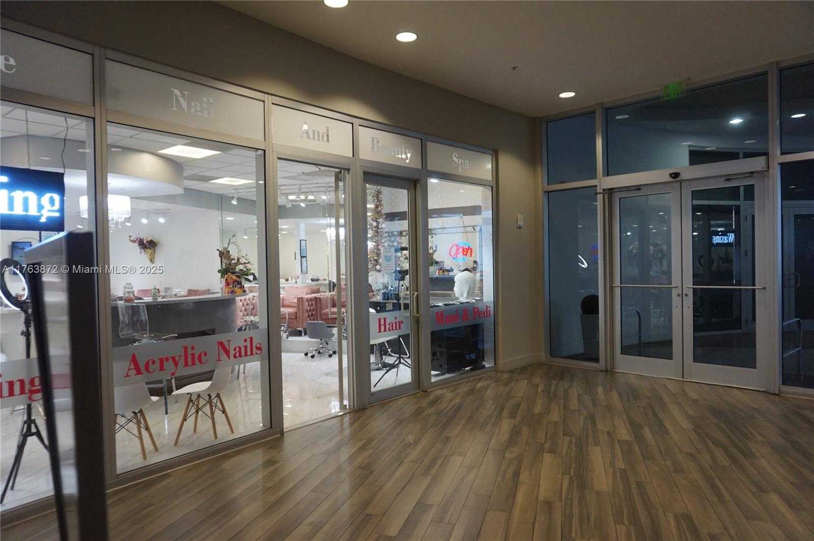 Small Image of 1750 NORTH BAYSHORE DR #2215, Miami Number 3