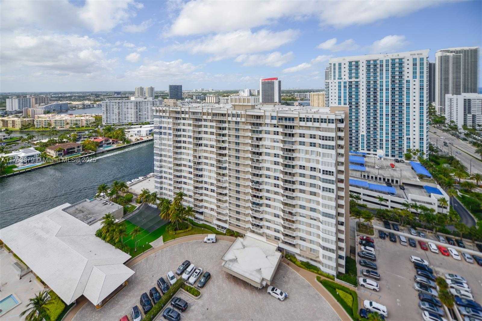 Small Image of 1985 SOUTH OCEAN DR #PHD, Hallandale Beach Number 26