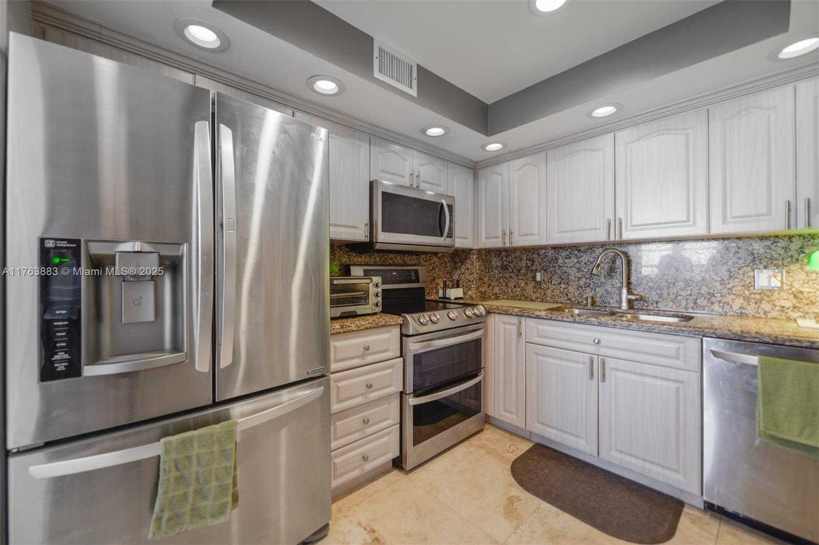 Small Image of 1985 SOUTH OCEAN DR #6F, Hallandale Beach Number 11