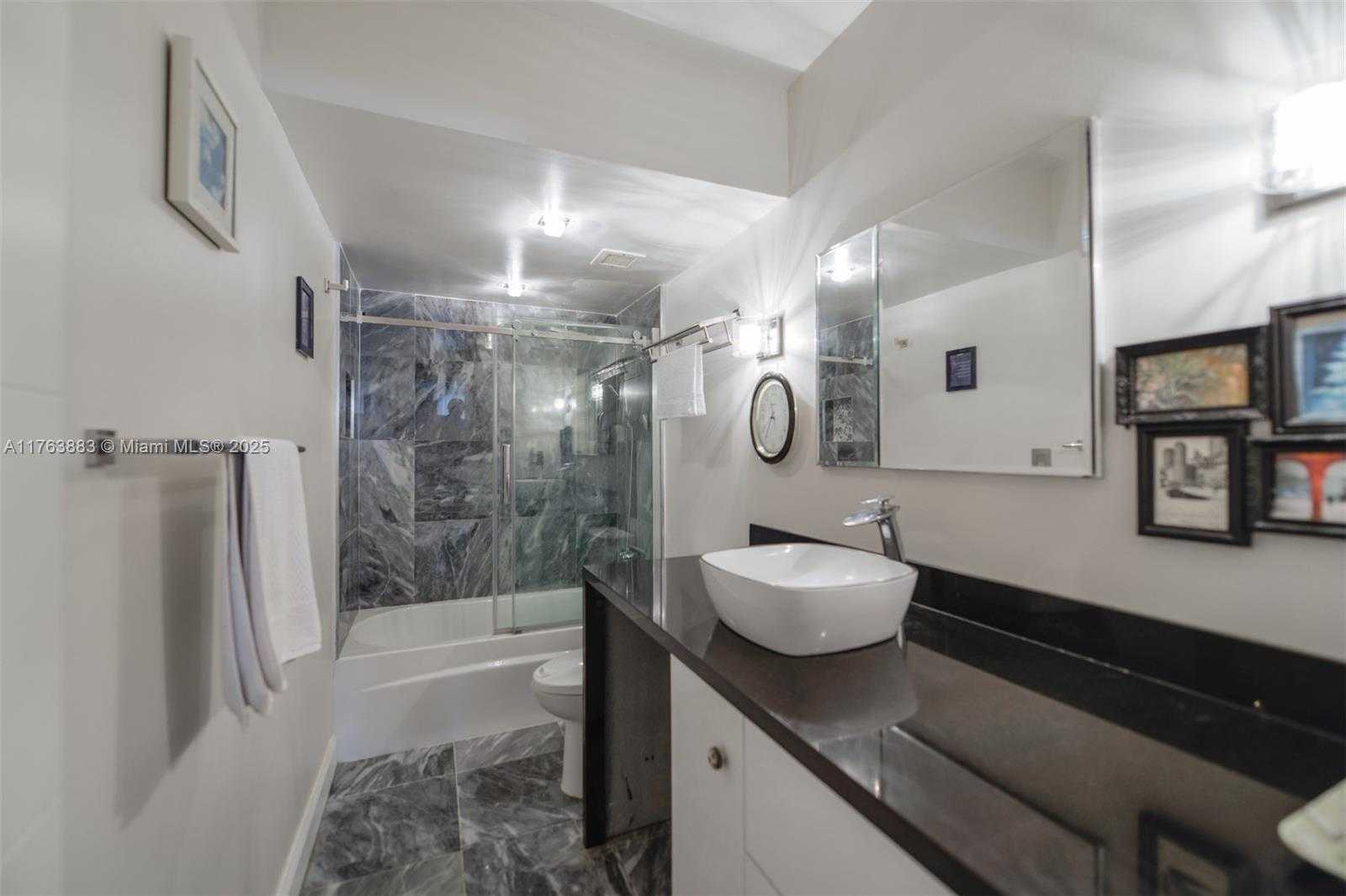 Small Image of 1985 SOUTH OCEAN DR #6F, Hallandale Beach Number 15