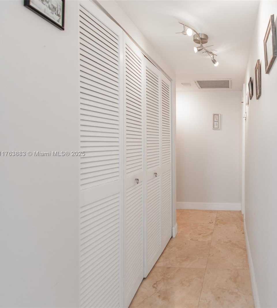 Small Image of 1985 SOUTH OCEAN DR #6F, Hallandale Beach Number 23