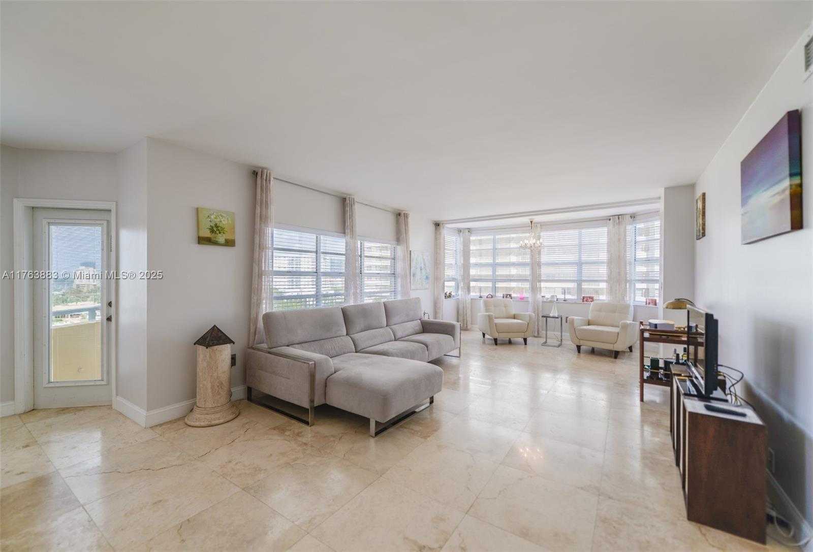 Small Image of 1985 SOUTH OCEAN DR #6F, Hallandale Beach Number 3