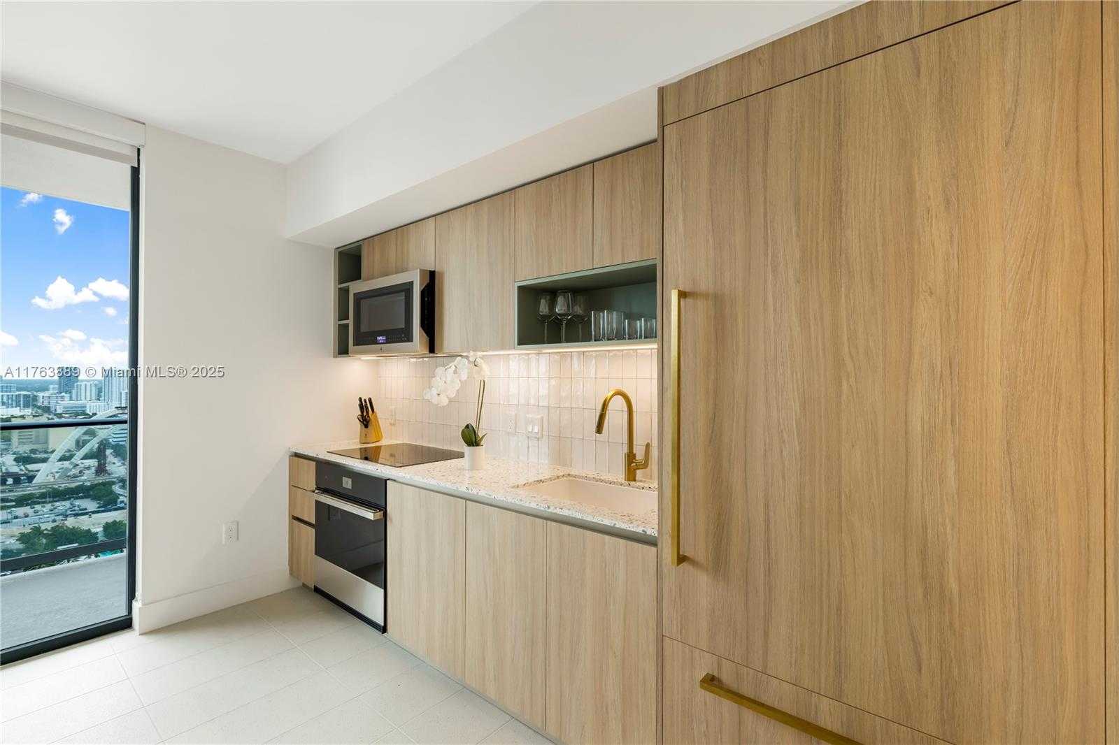 Small Image of 601 NORTH EAST 1ST AV #2601, Miami Number 7