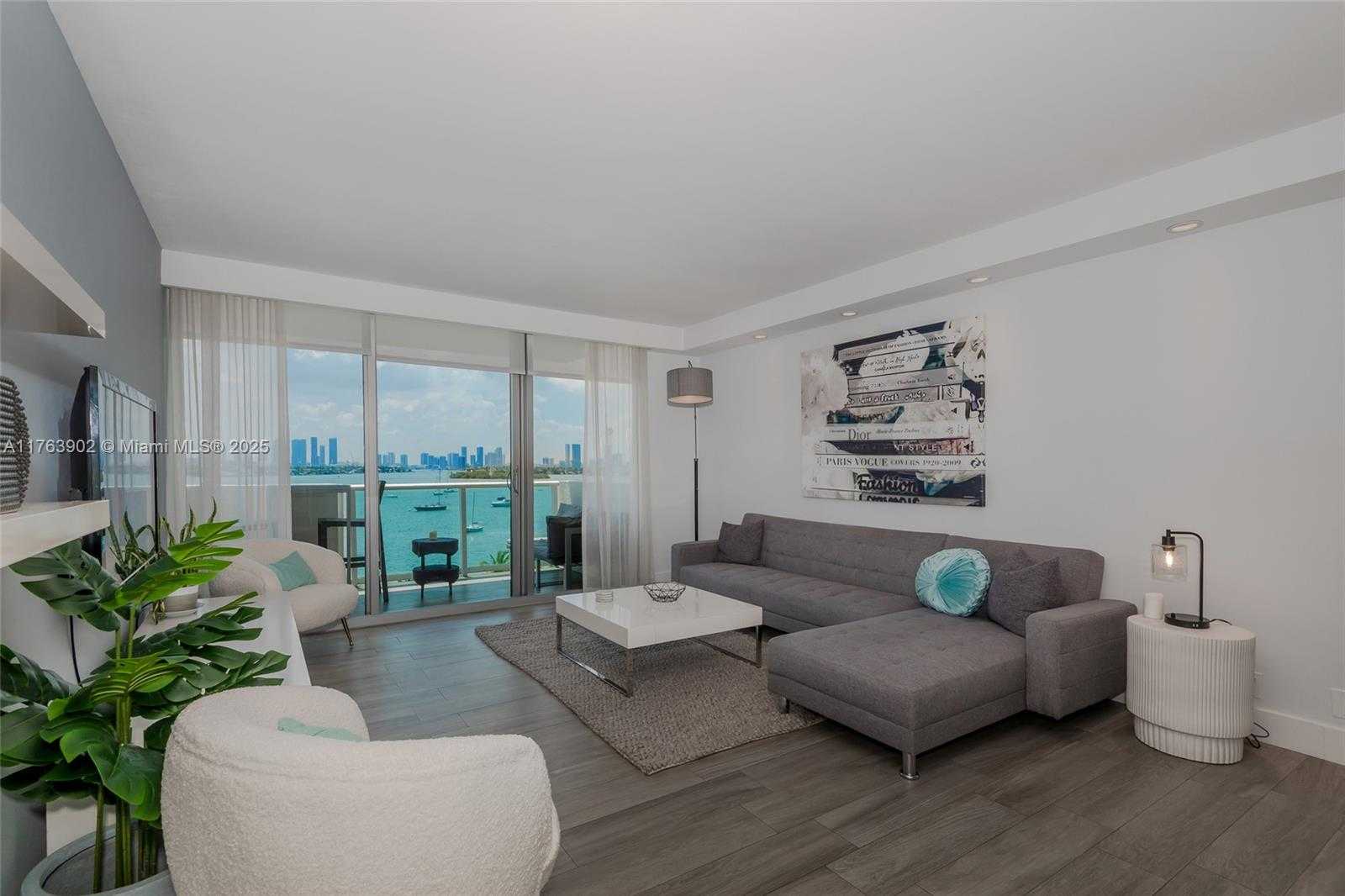 Small Image of 1200 WEST AVE #605, Miami Beach Number 5