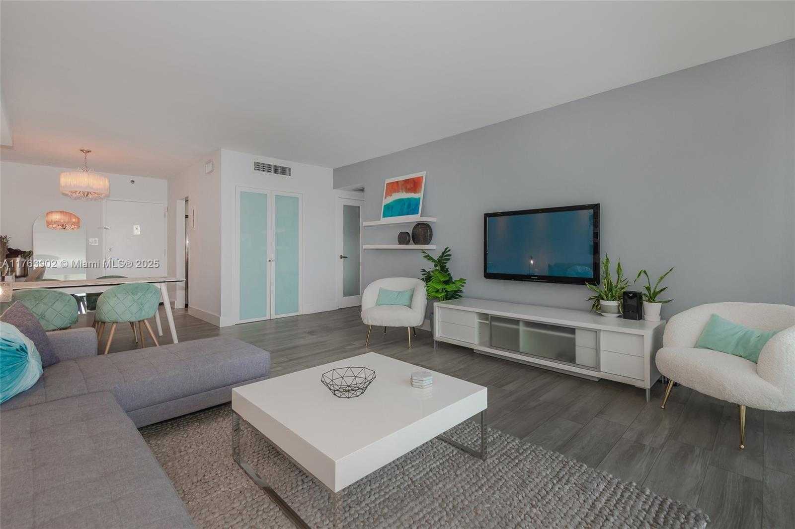 Small Image of 1200 WEST AVE #605, Miami Beach Number 8
