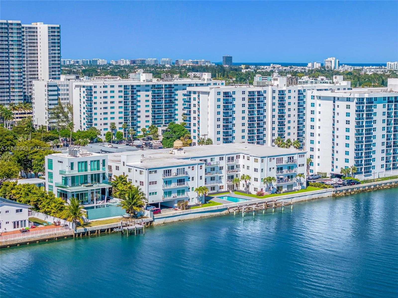 Small Image of 1880 SOUTH TREASURE DR #4M, North Bay Village Number 30