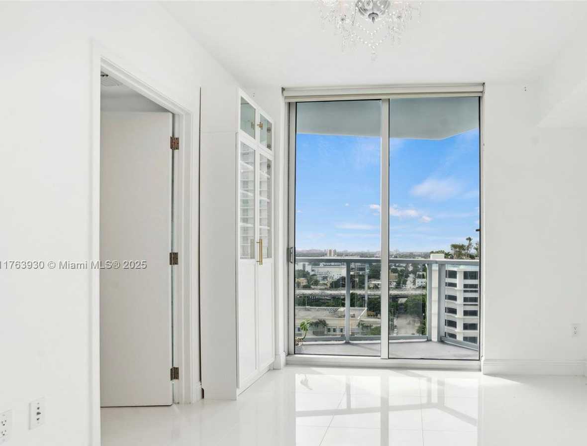 Small Image of 185 SOUTH WEST 7TH ST #1401, Miami Number 19
