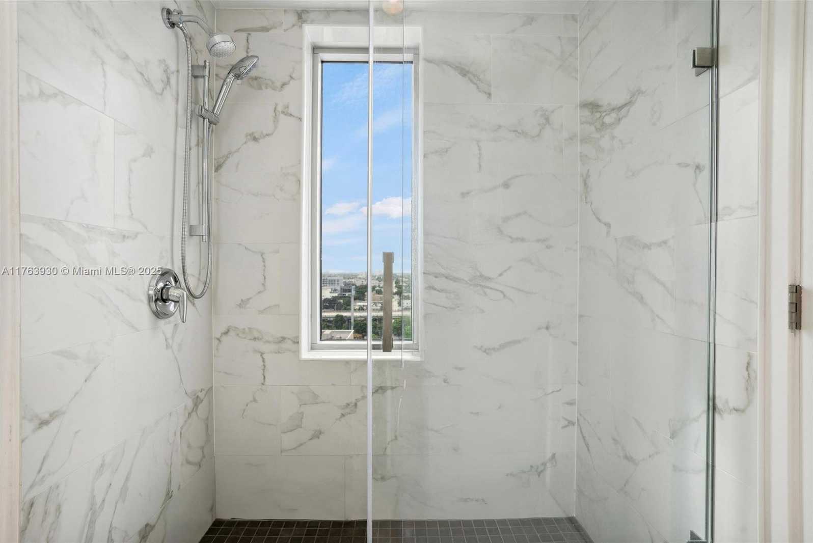 Small Image of 185 SOUTH WEST 7TH ST #1401, Miami Number 25