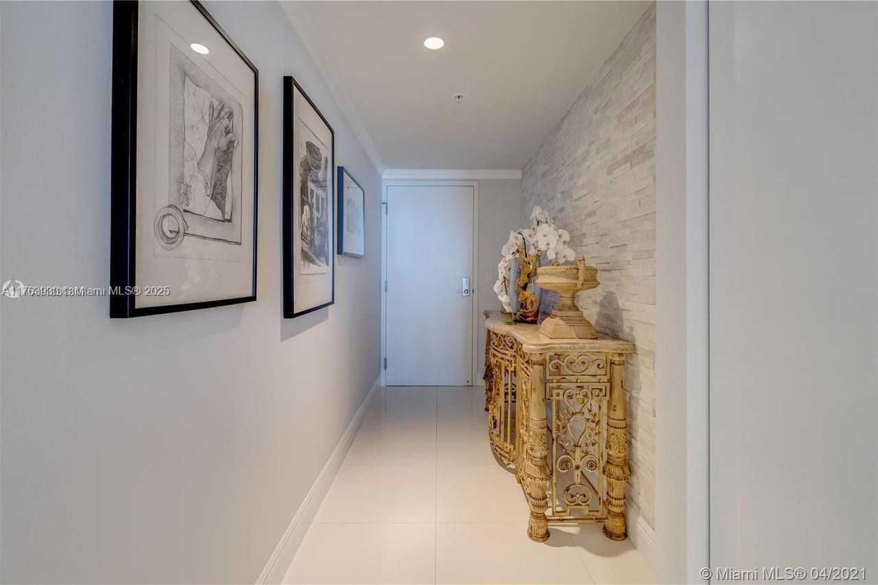 Small Image of 185 SOUTH WEST 7TH ST #1401, Miami Number 28