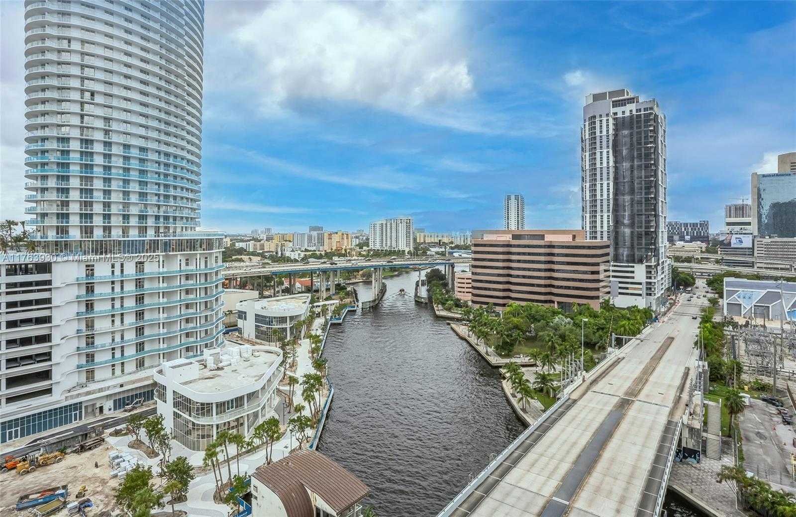 Small Image of 185 SOUTH WEST 7TH ST #1401, Miami Number 7