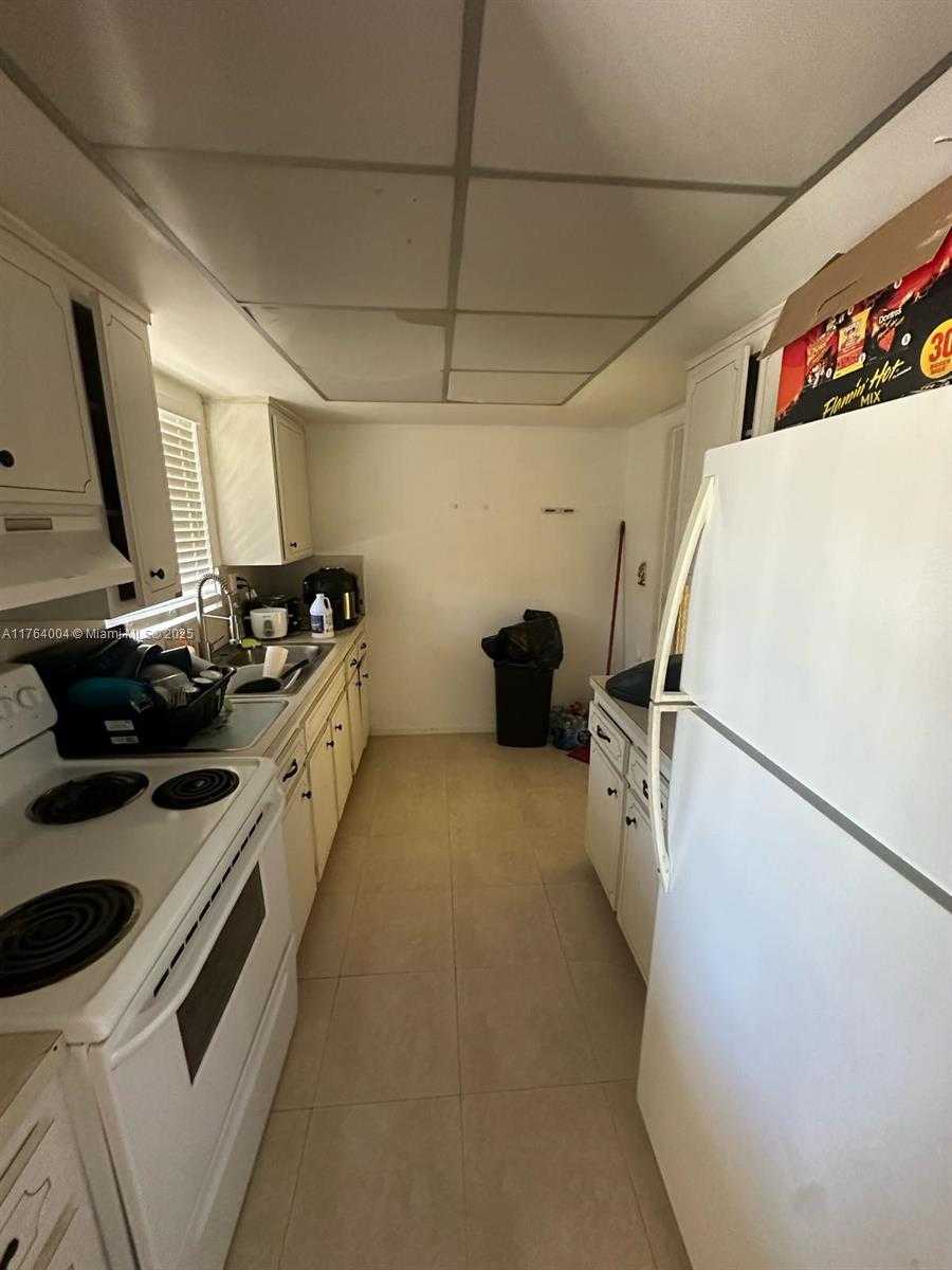 Small Image of 2101 NORTH EAST 68TH ST #204, Fort Lauderdale Number 15