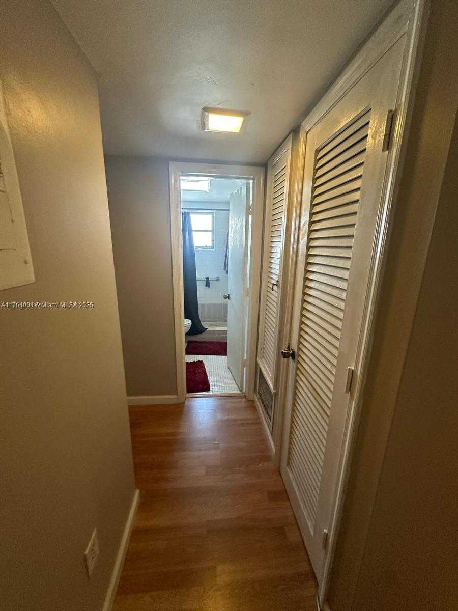 Small Image of 2101 NORTH EAST 68TH ST #204, Fort Lauderdale Number 16
