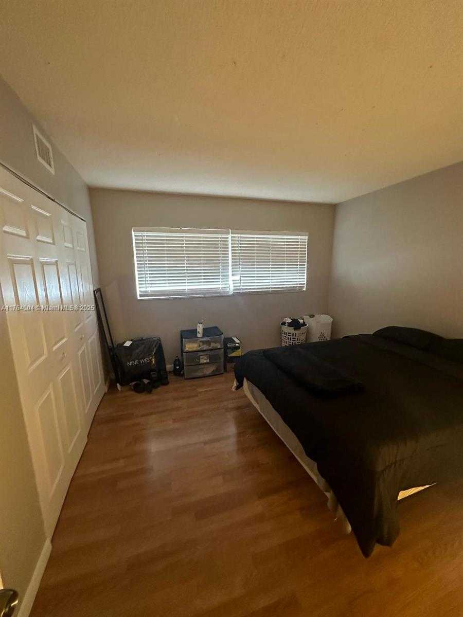 Small Image of 2101 NORTH EAST 68TH ST #204, Fort Lauderdale Number 8