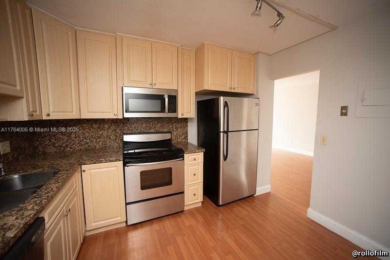 Small Image of 2801 NORTH EAST 183RD ST #709W, Aventura Number 11