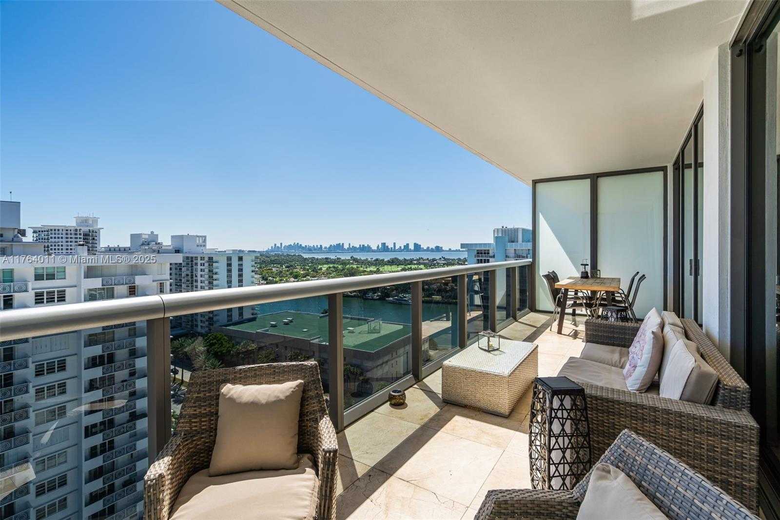 Small Image of 5875 COLLINS AVE #1704, Miami Beach Number 27