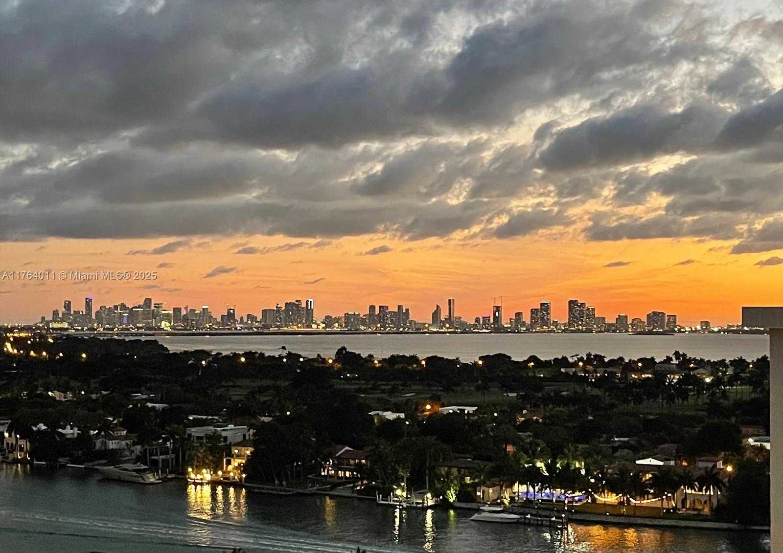 Small Image of 5875 COLLINS AVE #1704, Miami Beach Number 37