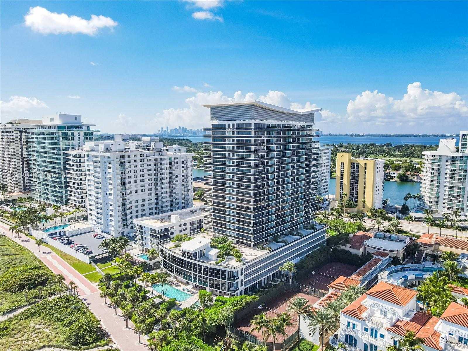 Small Image of 5875 COLLINS AVE #1704, Miami Beach Number 42