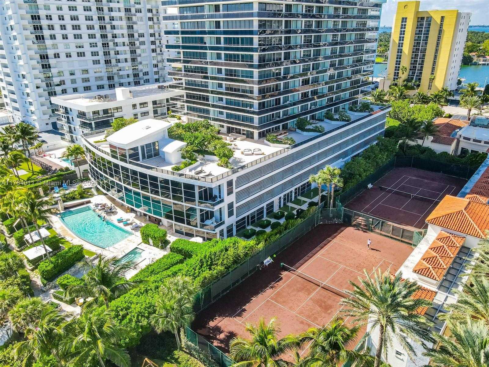 Small Image of 5875 COLLINS AVE #1704, Miami Beach Number 52