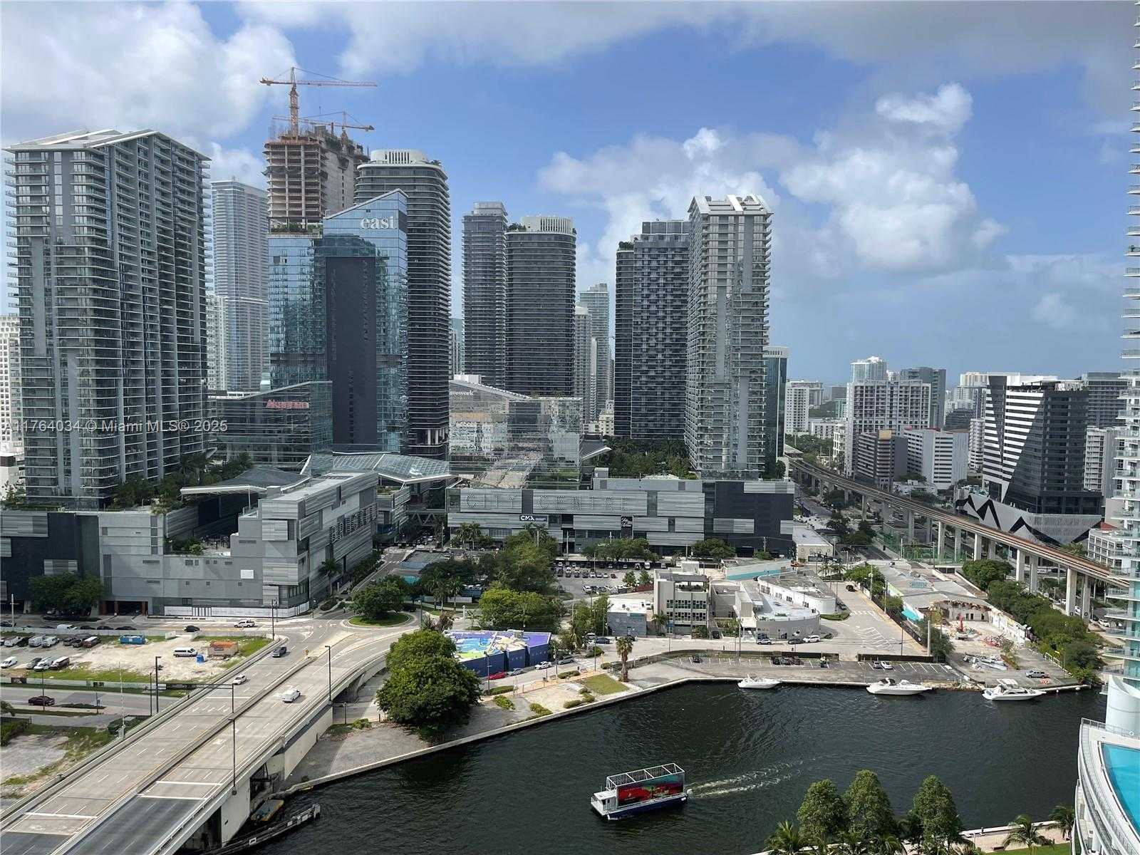 Small Image of 350 SOUTH MIAMI AVE #2712, Miami Number 3