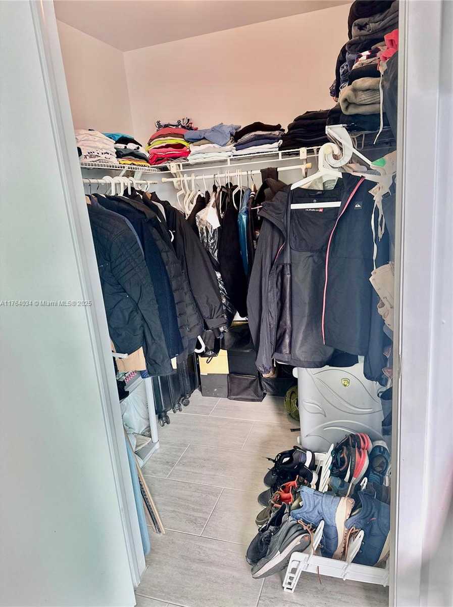 Small Image of 350 SOUTH MIAMI AVE #2712, Miami Number 8