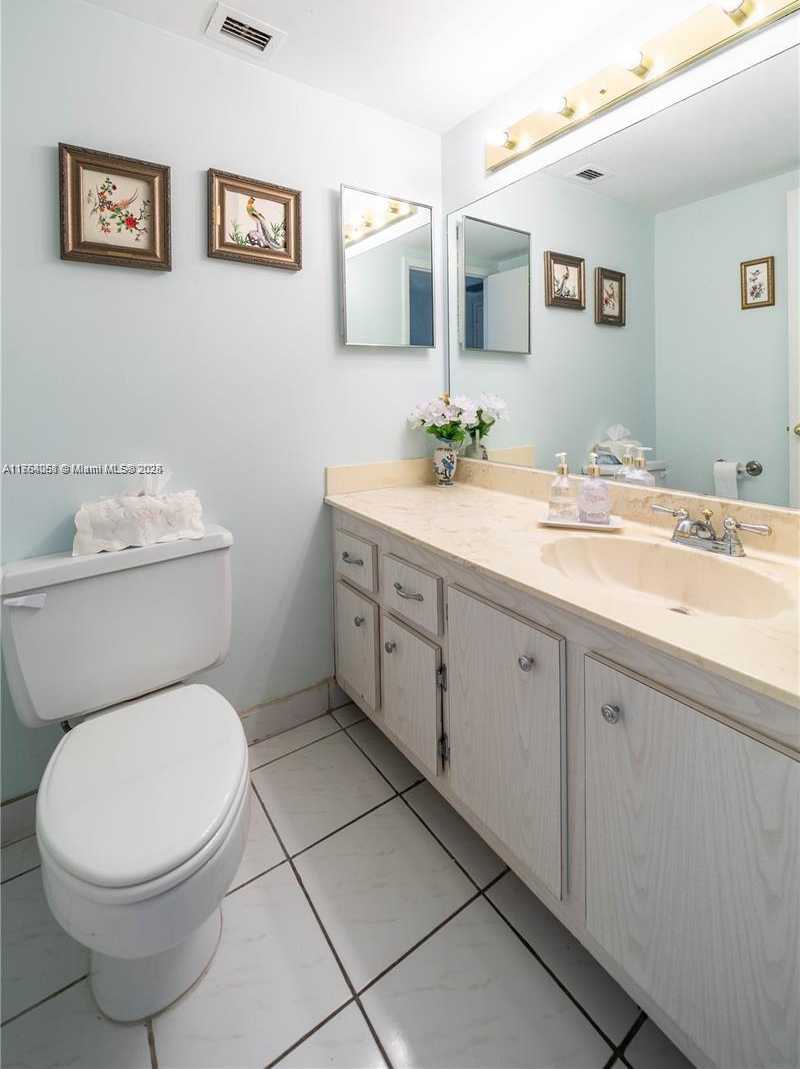 Small Image of 3800 SOUTH OCEAN DR #508, Hollywood Number 17