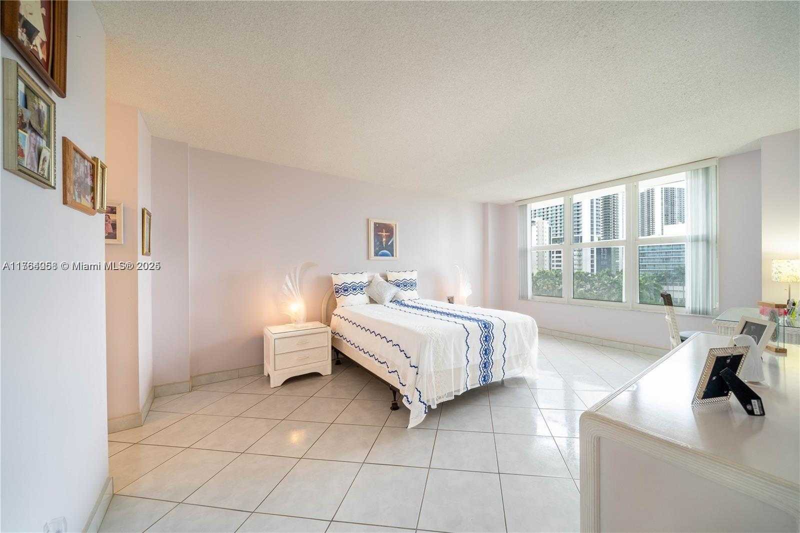 Small Image of 3800 SOUTH OCEAN DR #508, Hollywood Number 18