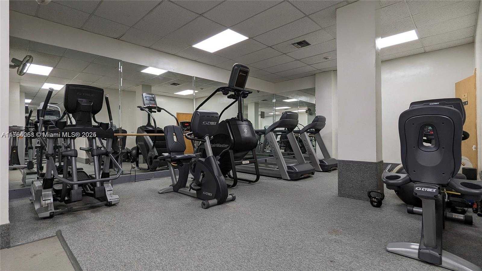 Small Image of 3800 SOUTH OCEAN DR #508, Hollywood Number 38