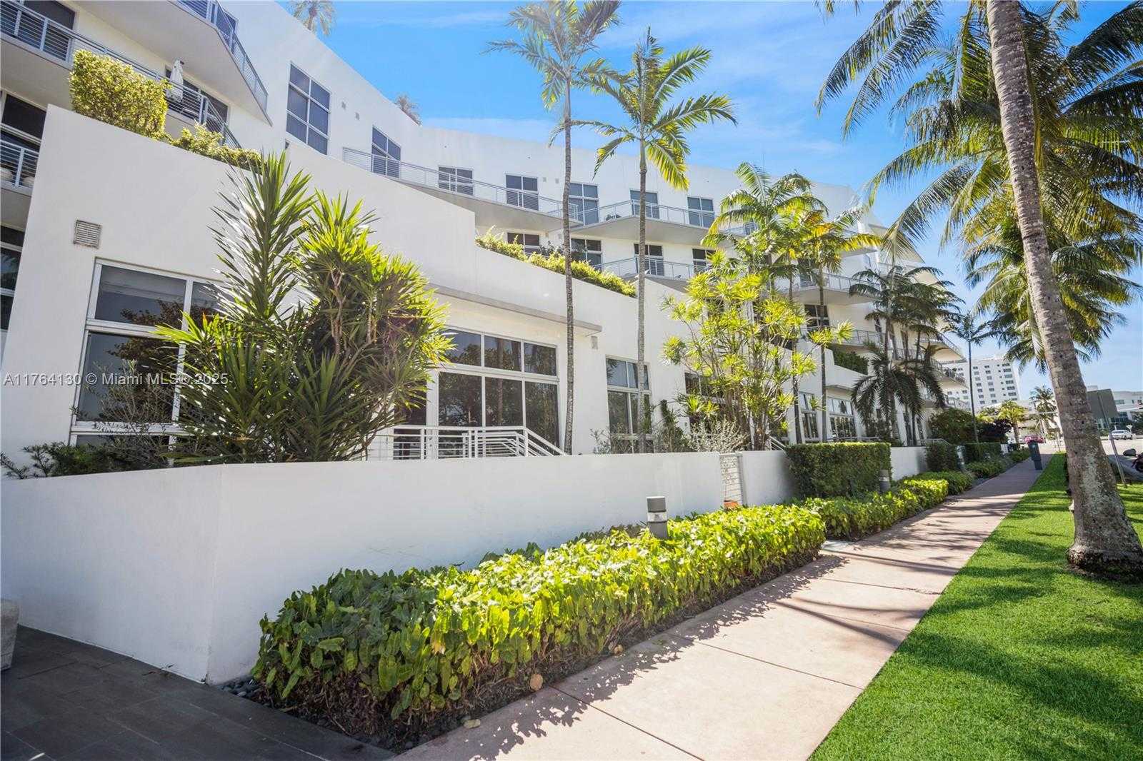 Small Image of 2001 MERIDIAN AVE #512, Miami Beach Number 26
