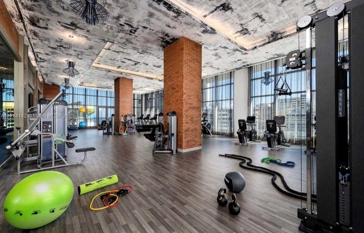 Small Image of 4010 SOUTH OCEAN DR #R3004, Hollywood Number 16