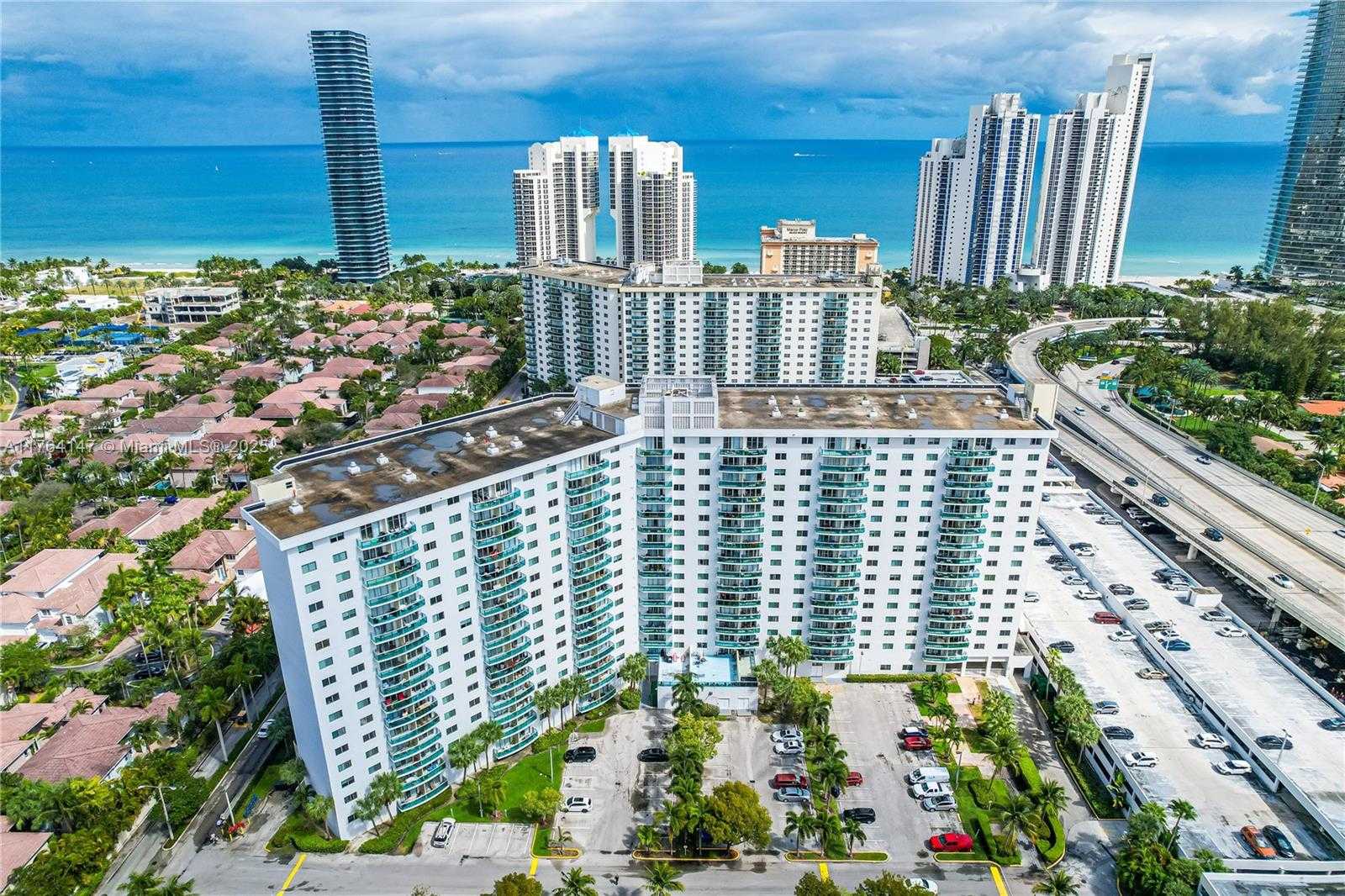 Small Image of 19380 COLLINS AVE #307, Sunny Isles Beach Number 3