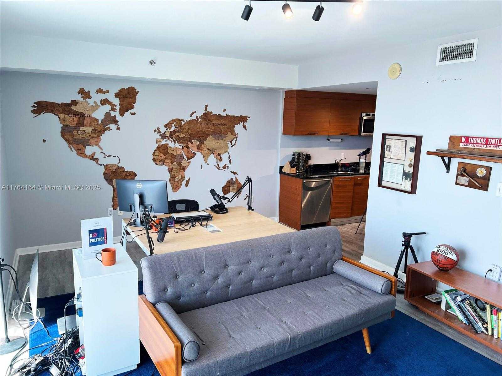 Small Image of 50 BISCAYNE BLVD #3309, Miami Number 7