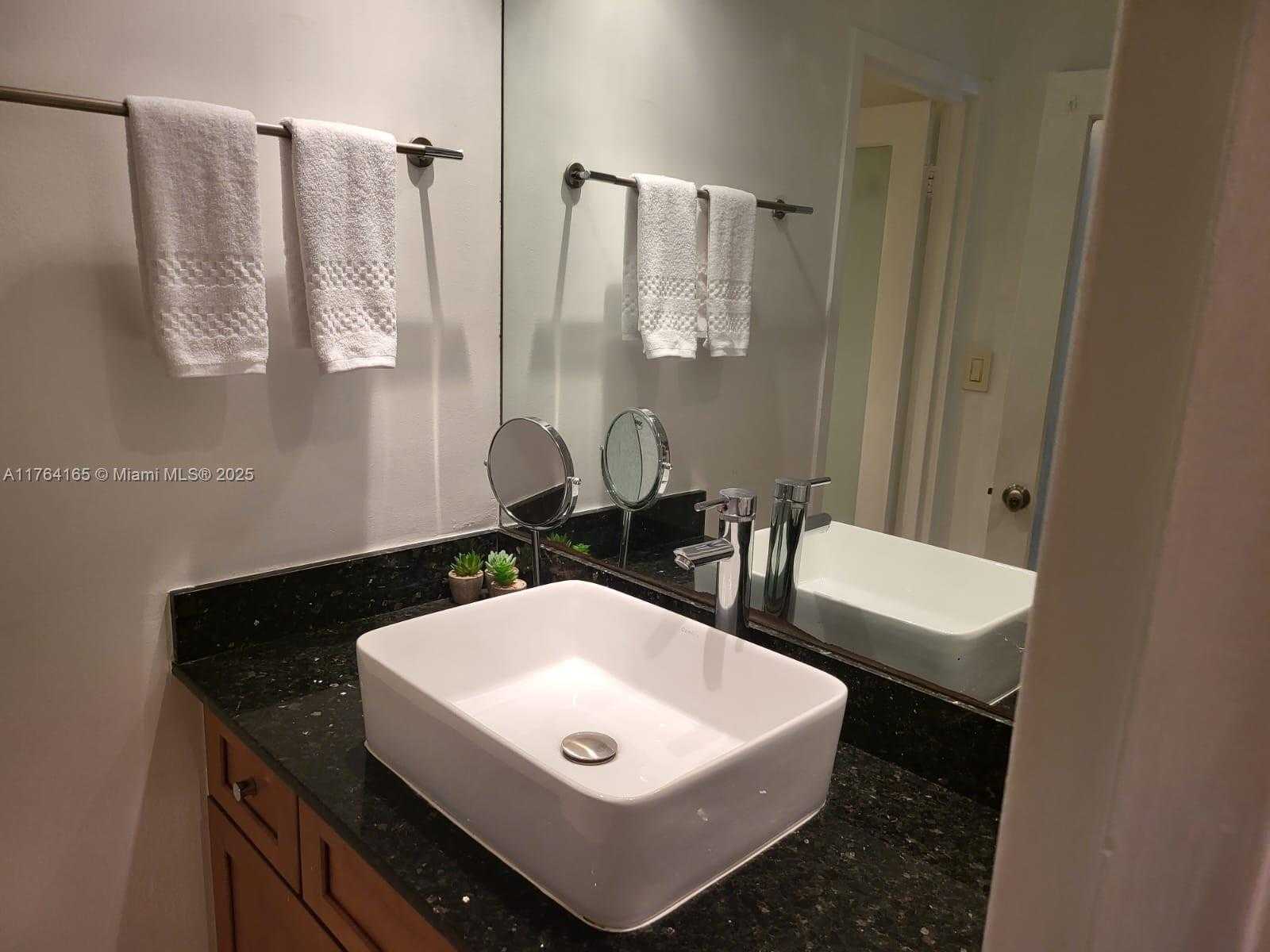 Small Image of 100 LINCOLN RD #1238, Miami Beach Number 20