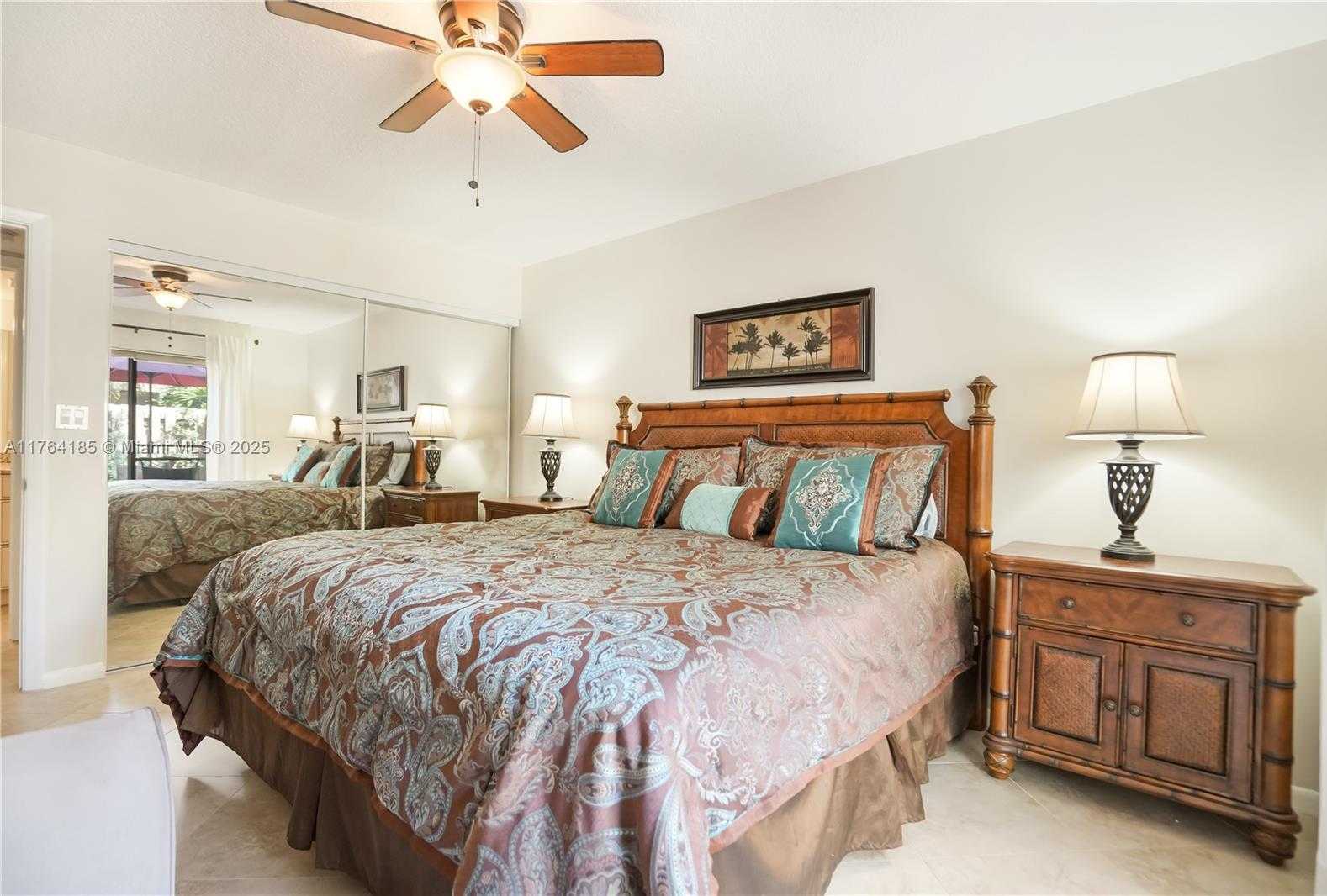 Small Image of 614 EXECUTIVE CENTER DR #102, West Palm Beach Number 14