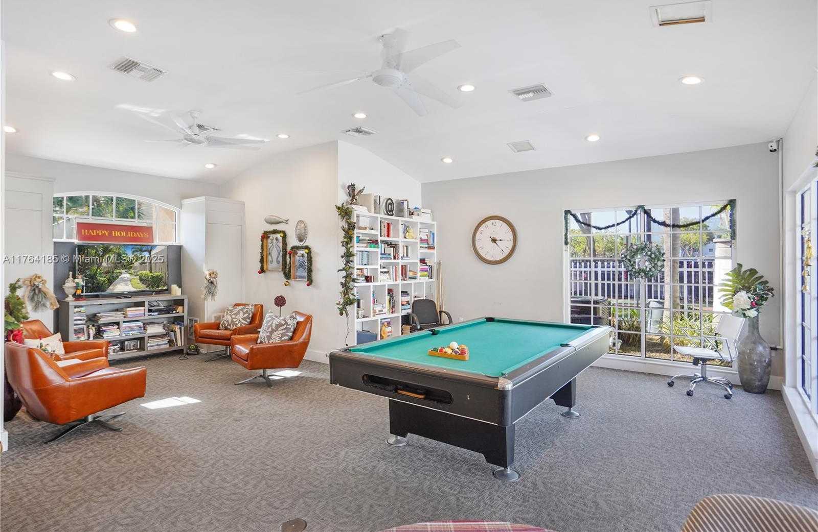 Small Image of 614 EXECUTIVE CENTER DR #102, West Palm Beach Number 29