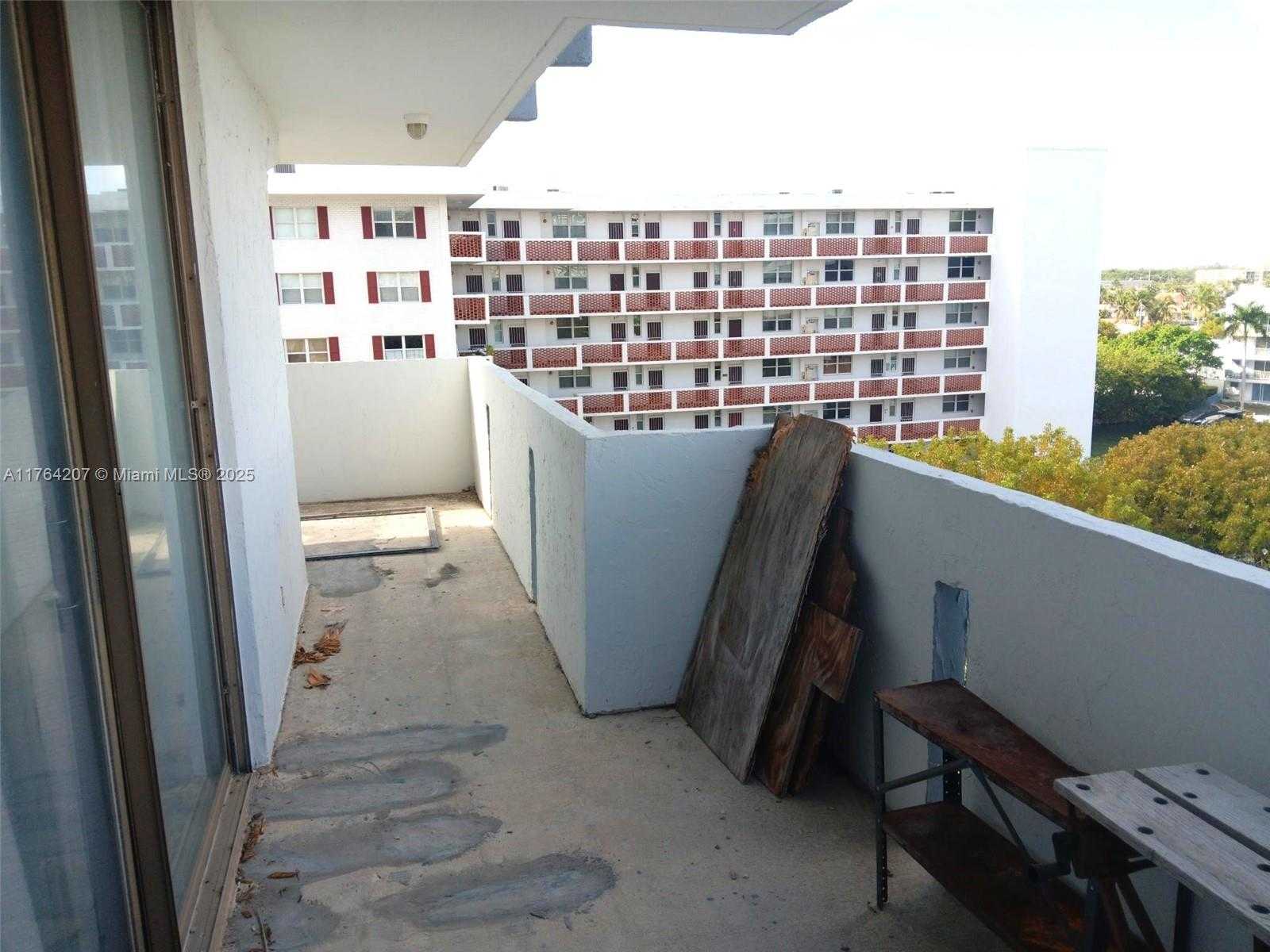 Small Image of 3703 NORTH EAST 166TH ST #710, North Miami Beach Number 12