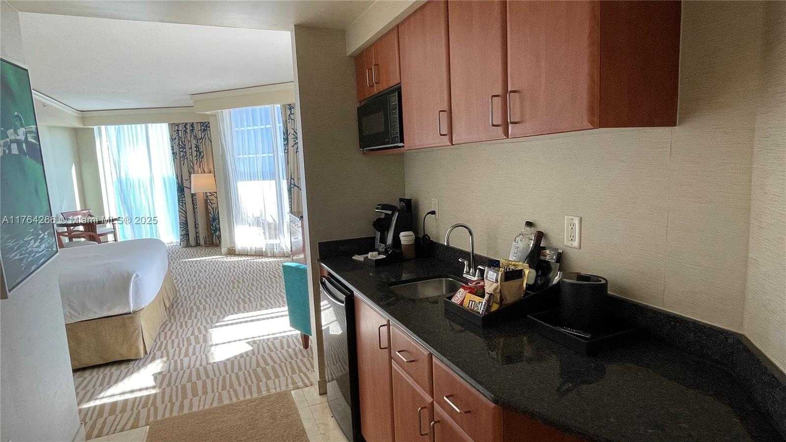 Small Image of 18001 COLLINS AVE #2814, Sunny Isles Beach Number 17
